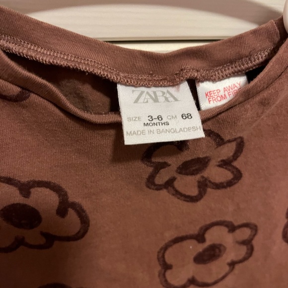 Zara long sleeve tee - Picture 3 of 3